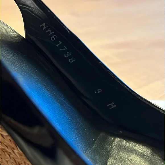 STUART WEITZMAN Wedge Sandals Black Patent Leather - Picture 7 of 9